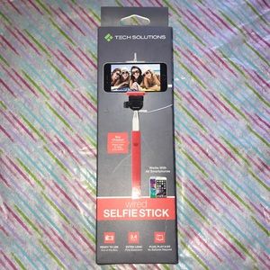 Wired selfie stick